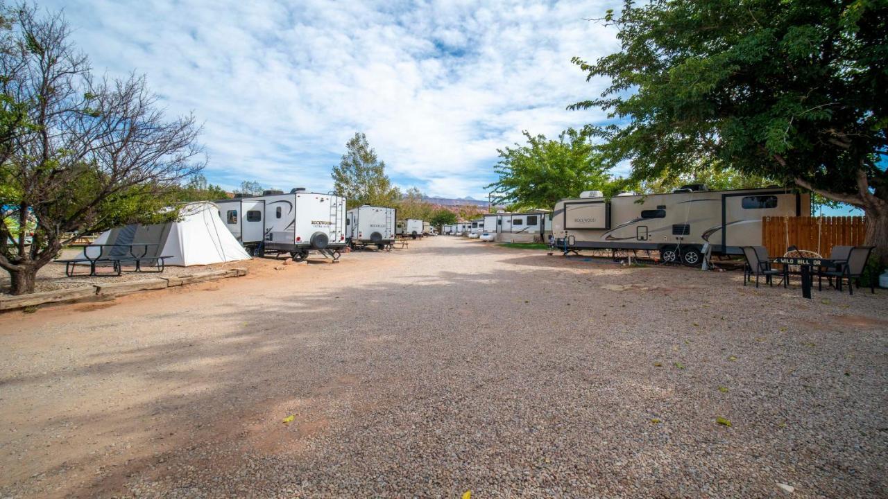 Funstays Glamping Setup Tent In Rv Park #6 Ok-T6 Moab Ngoại thất bức ảnh